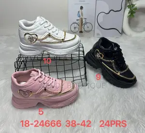 Chaussure Typiquement Femme