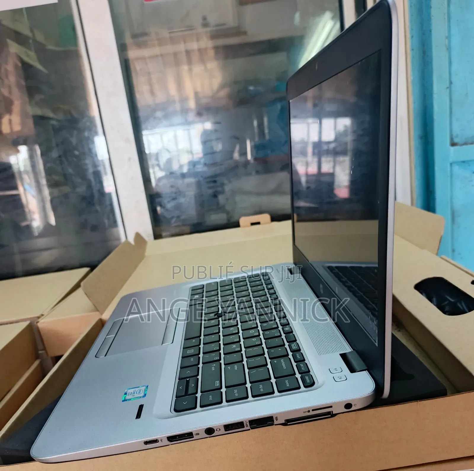 New Ordinateur Portable HP EliteBook 830 16GB Intel Core I5 SSD 512GB