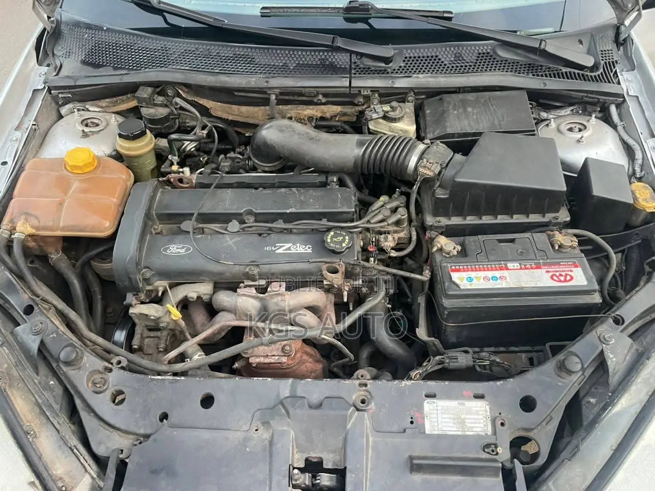 Ford Focus 2.0 D 2002 Gris