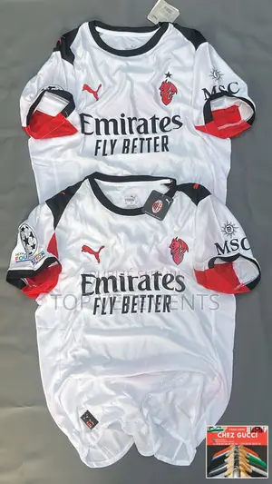 Photo - Collection De Maillots Version Pro Dispo en Stock Limité