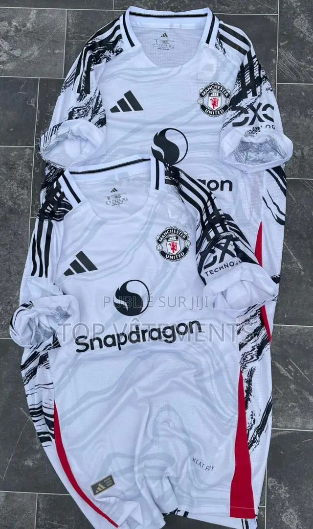 Collection De Maillots Version Pro Dispo en Stock Limité