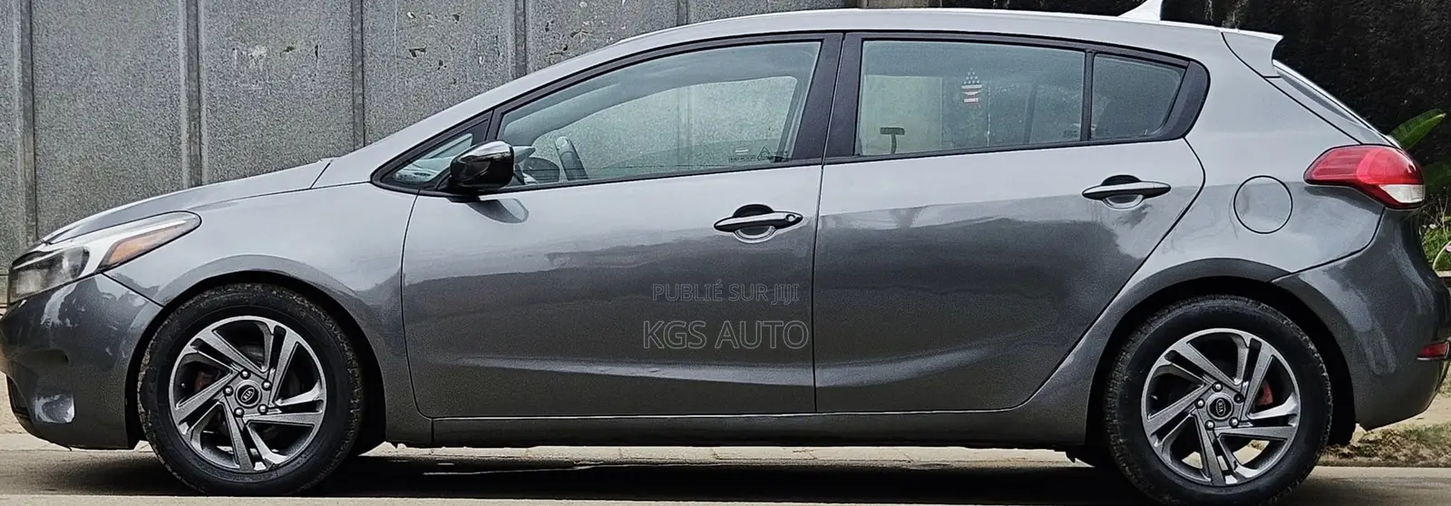 Kia Forte 2019 Gris