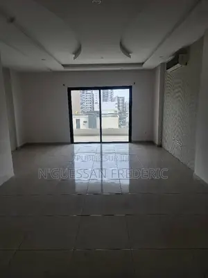 3chbre Appartement dans Marcory à Louer