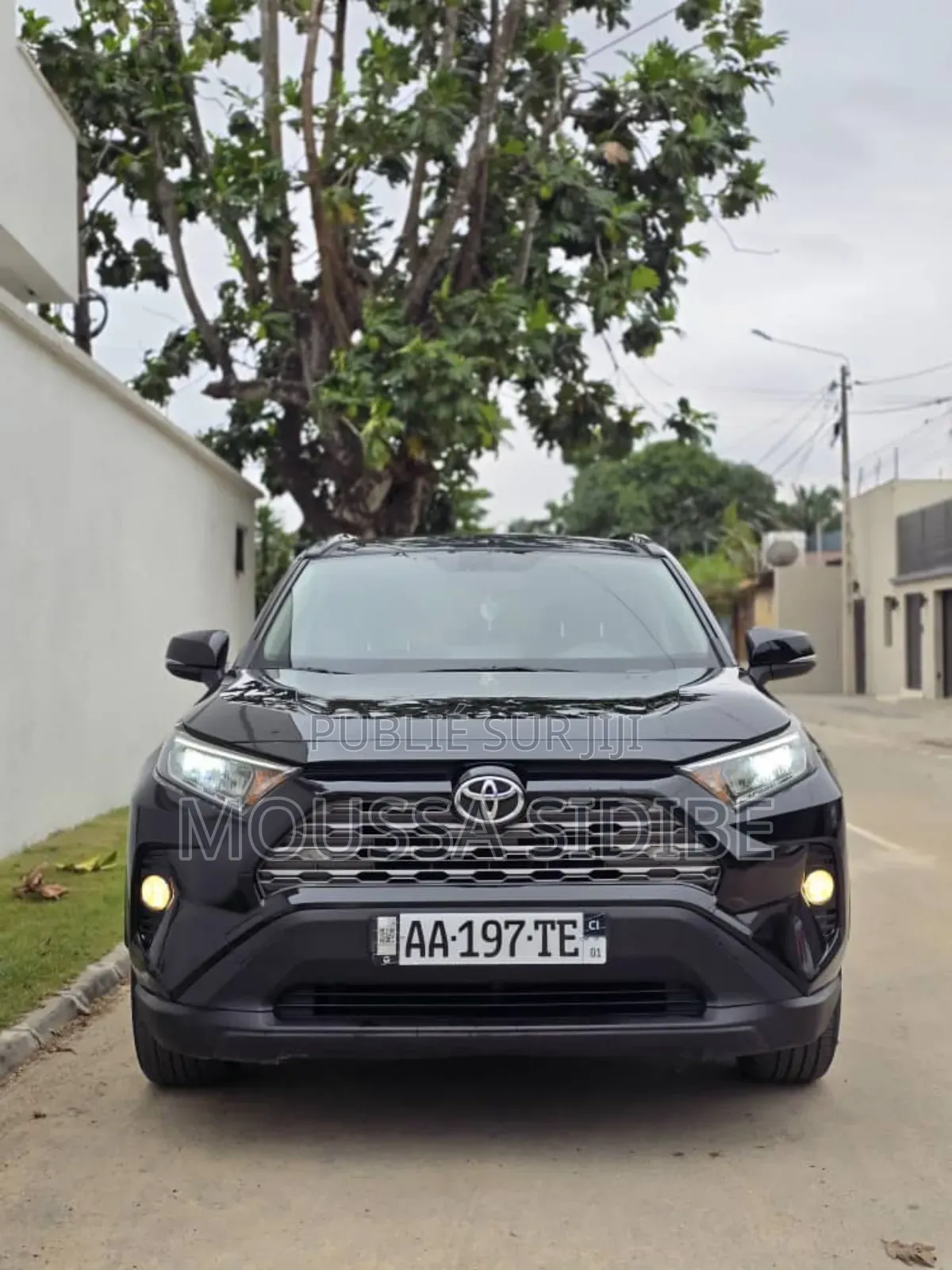 Toyota RAV4 2021 Noir