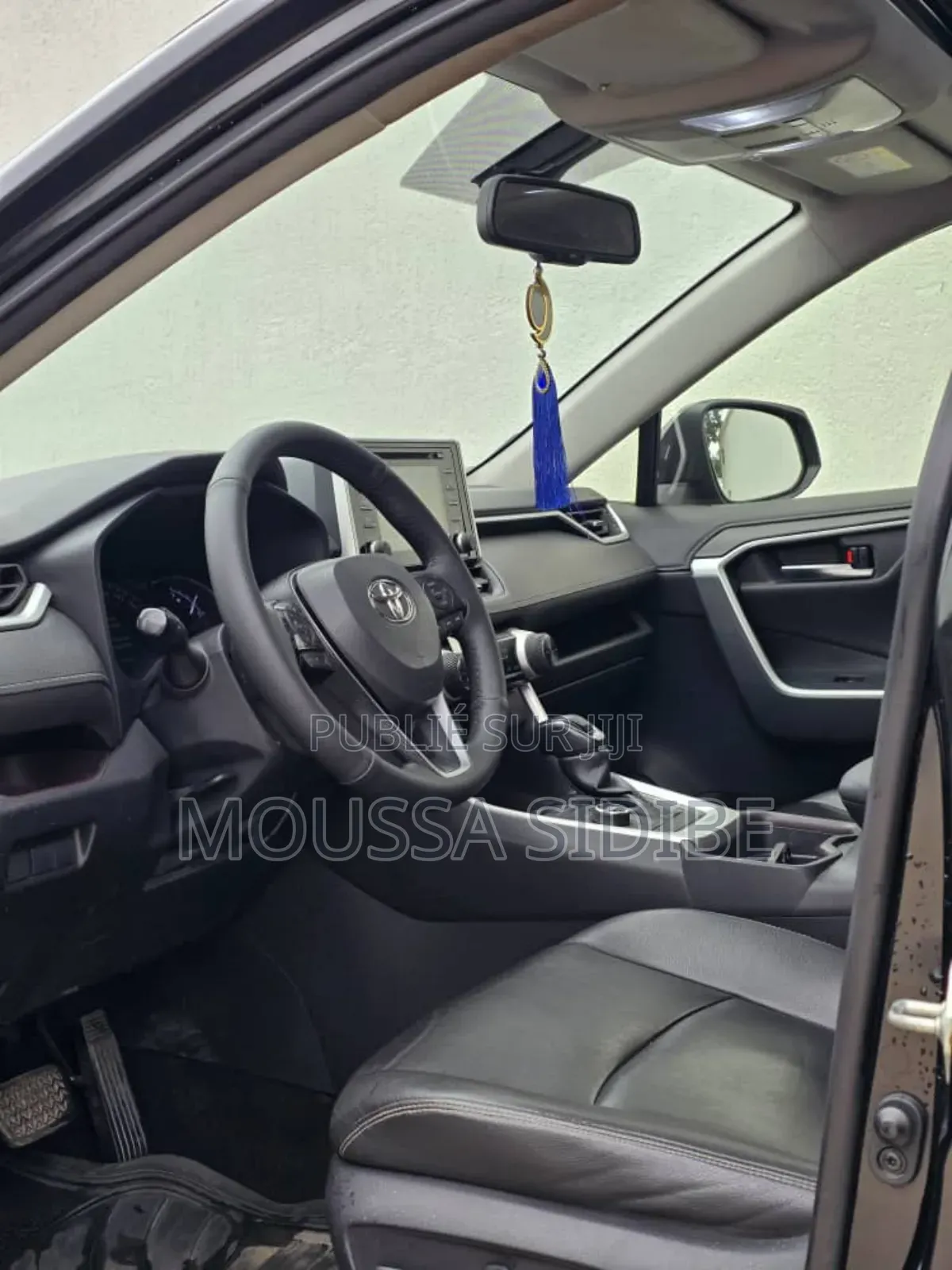 Toyota RAV4 2021 Noir