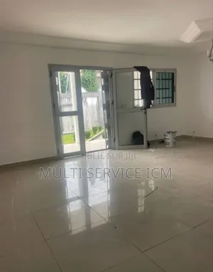 Riviera 03 Dans La Cité Logivoire Duplex Moderne De 07 Piec