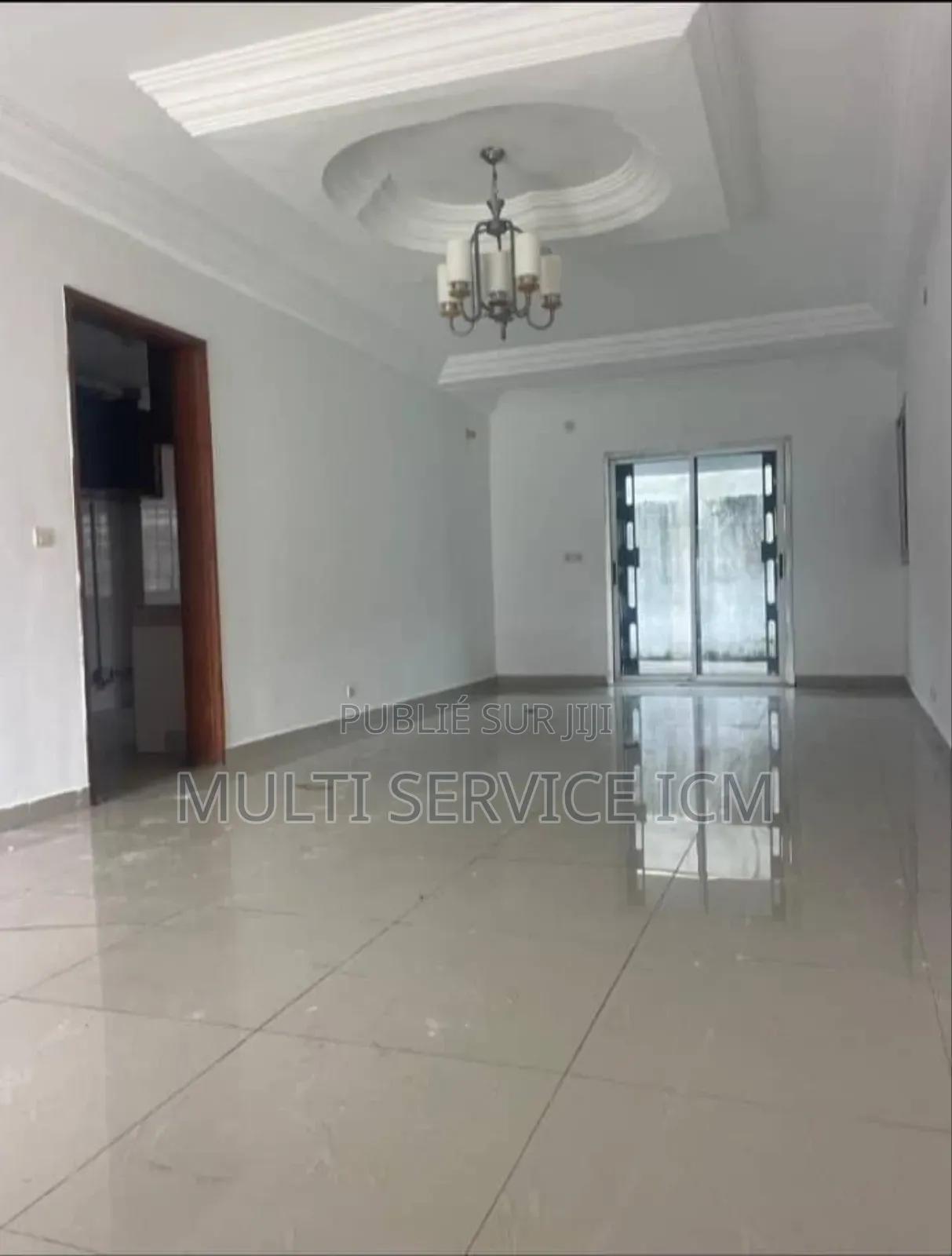 Riviera 03 Dans La Cité Logivoire Duplex Moderne De 07 Piec