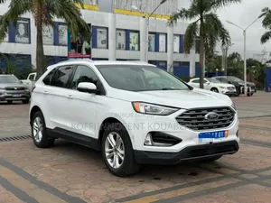 Photo - Ford Edge SE AWD 2020 Blanc