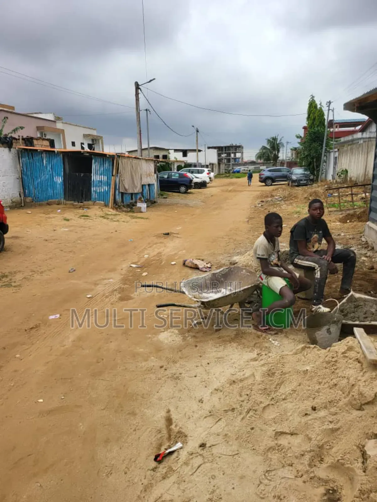 Terrain De 700m2 À Vendre Situé À Cocodyangre