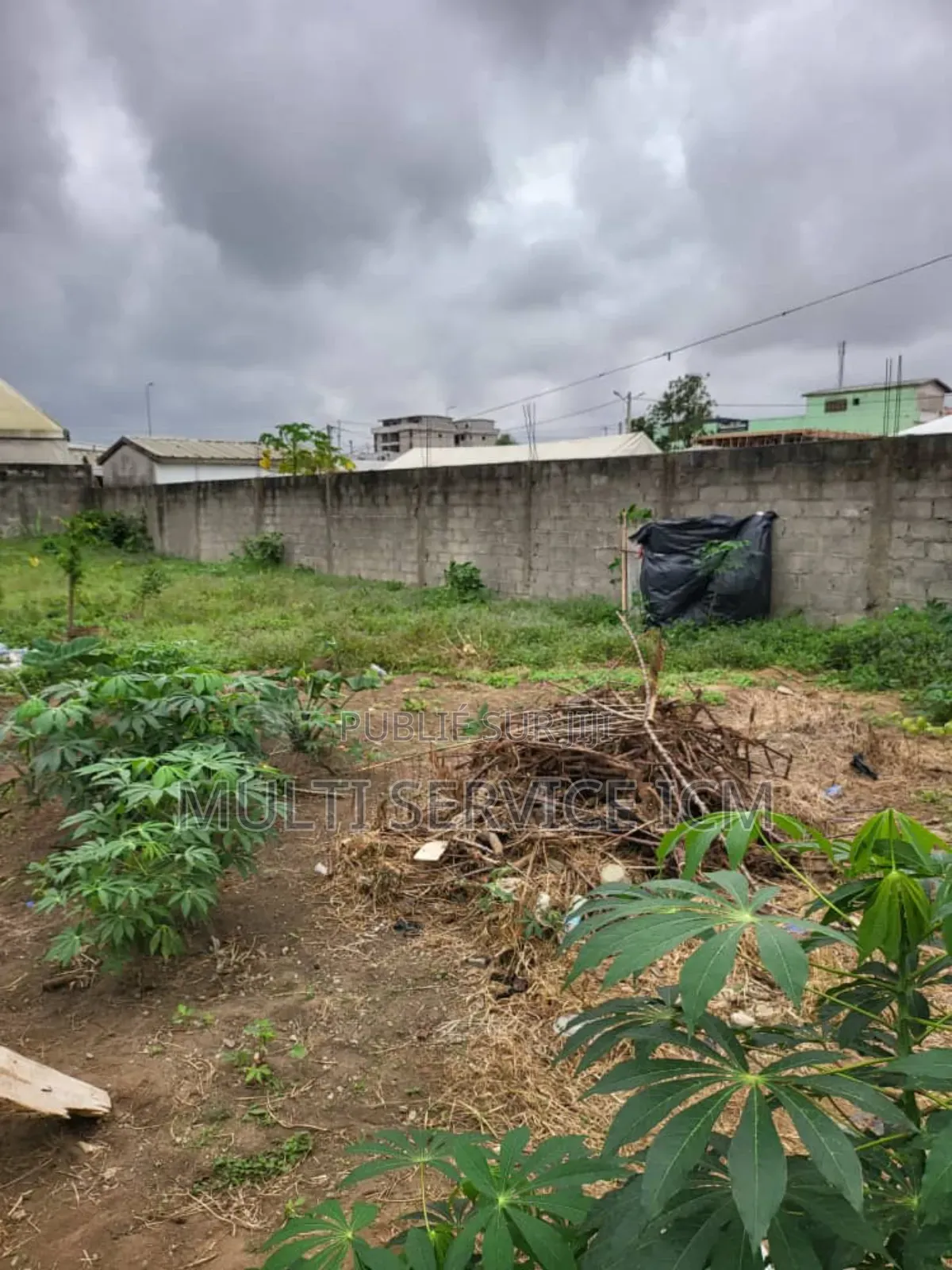 Terrain De 700m2 À Vendre Situé À Cocodyangre