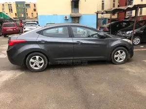 Hyundai Elantra GT 2013 Gris