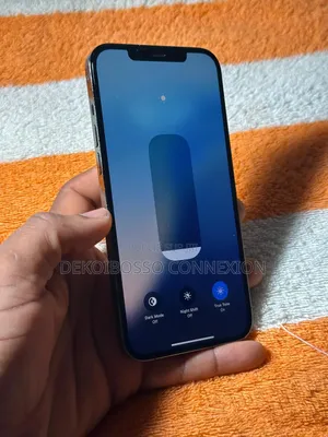 Pomme iPhone 12 Pro Max 128 GB Bleu