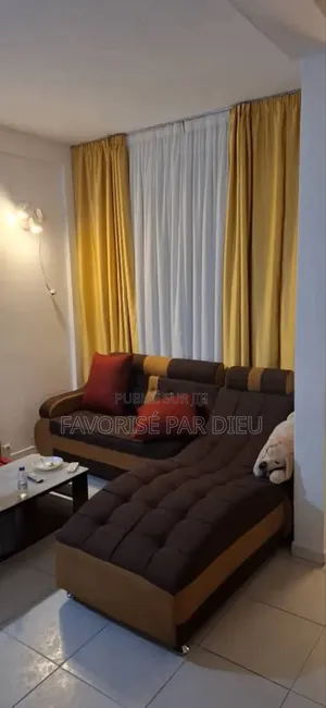 Furnished 1chbre Appartement dans Zone 4 Rue Du Canal, Marcory à Louer