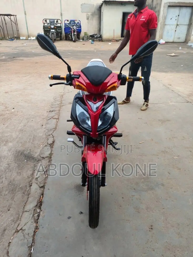 Neuf Autre 2023 Rouge