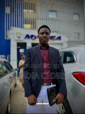 Étudiant À La Recherche d'Un Travail De Serveur