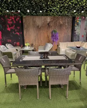 Photo - Table À Manger 6 Places en Rotin Vitré  