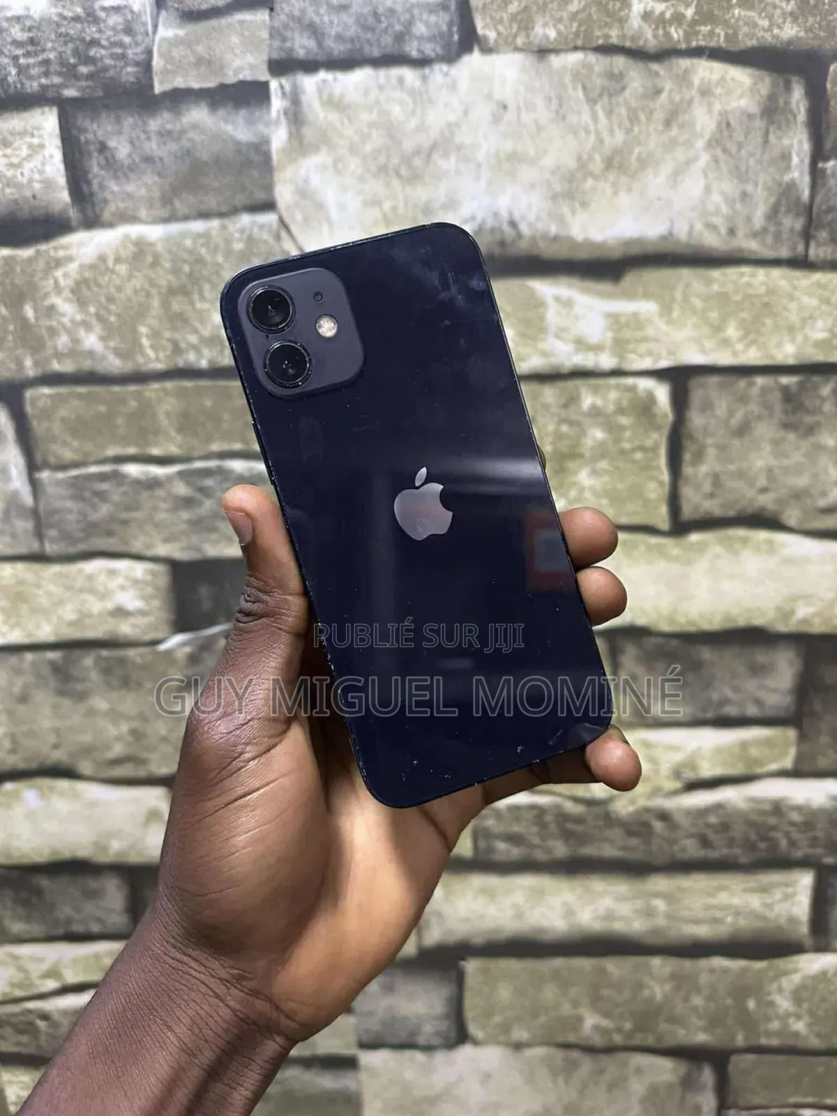 Apple iPhone 12 64 GB Noir