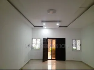 5chbre Duplex dans Ismaël Coulibaly, Cocody à Vendre