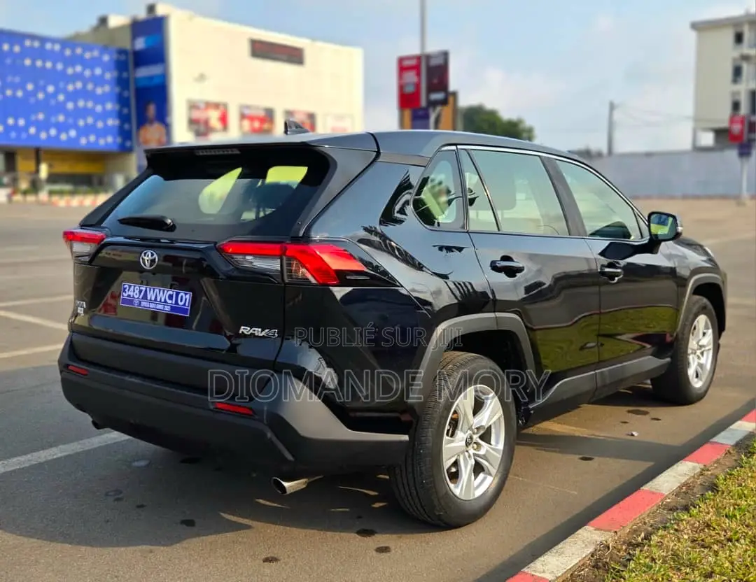 Toyota RAV4 XLE AWD 2020 Bleu