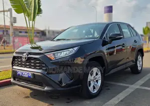 Toyota RAV4 XLE AWD 2020 Bleu