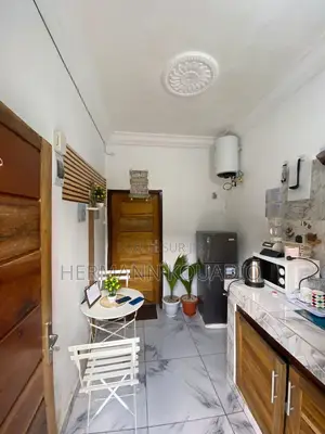 Furnished 1chbre Studio dans Cocody à Vendre