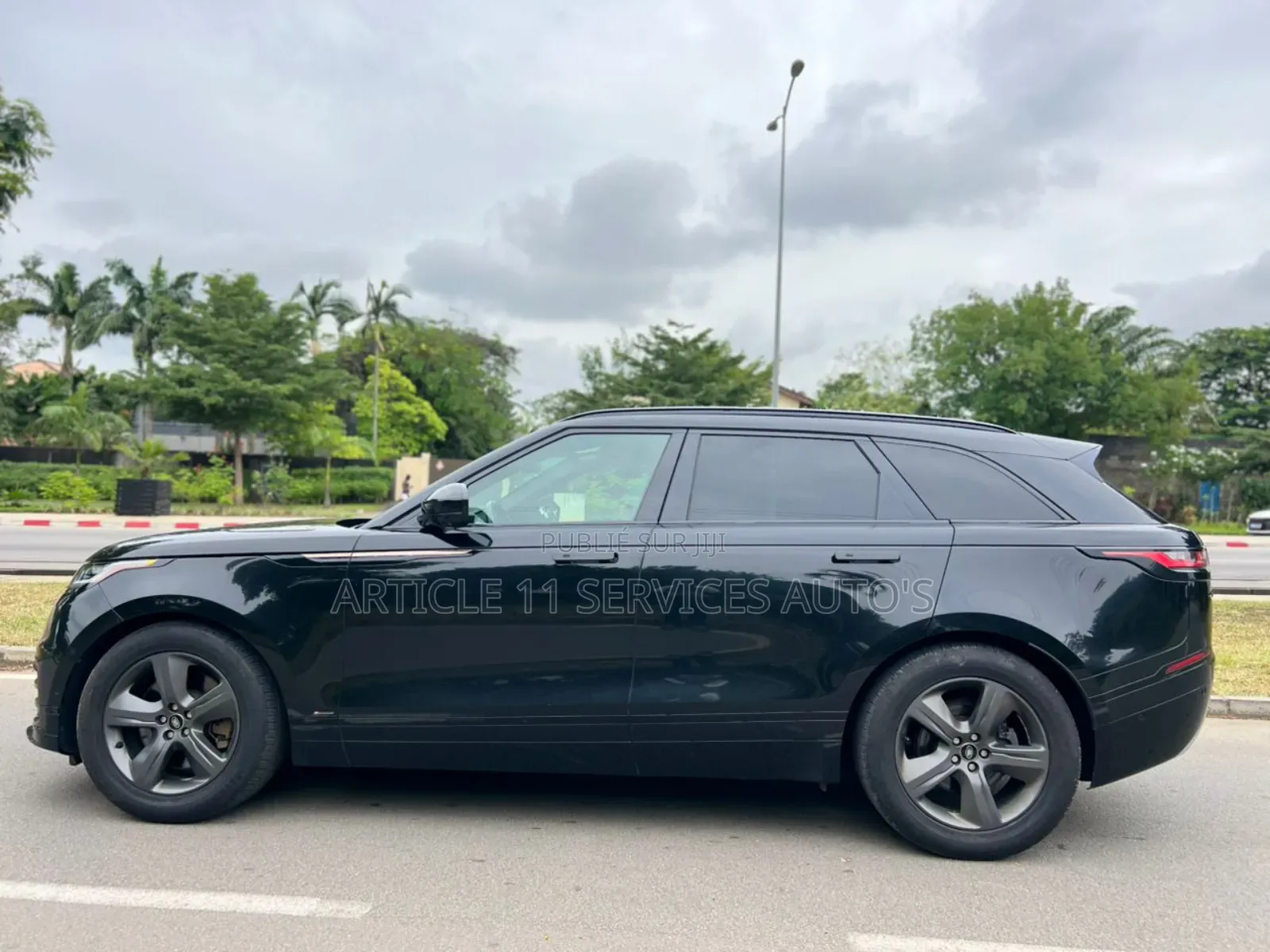 Land Rover Range Rover Velar R-Dynamic S 2022 Noir