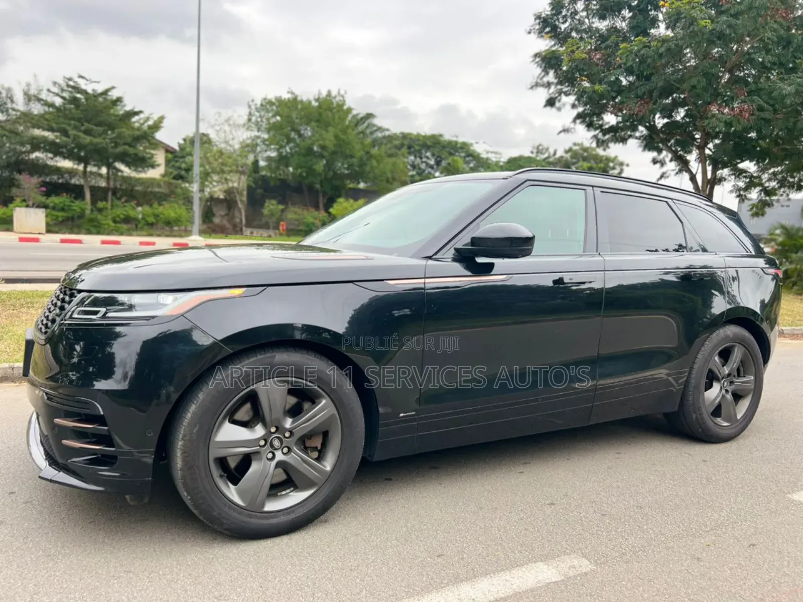 Land Rover Range Rover Velar R-Dynamic S 2022 Noir