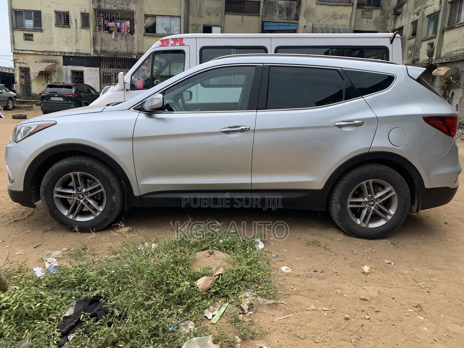 Hyundai Santa Fe SE 2.4 AWD 2019 Gris