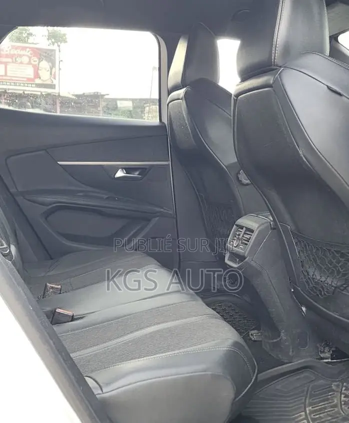 PEUGEOT 3008 2019 Blanc