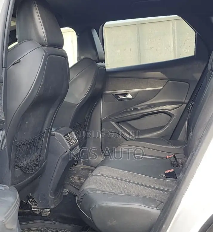 PEUGEOT 3008 2019 Blanc