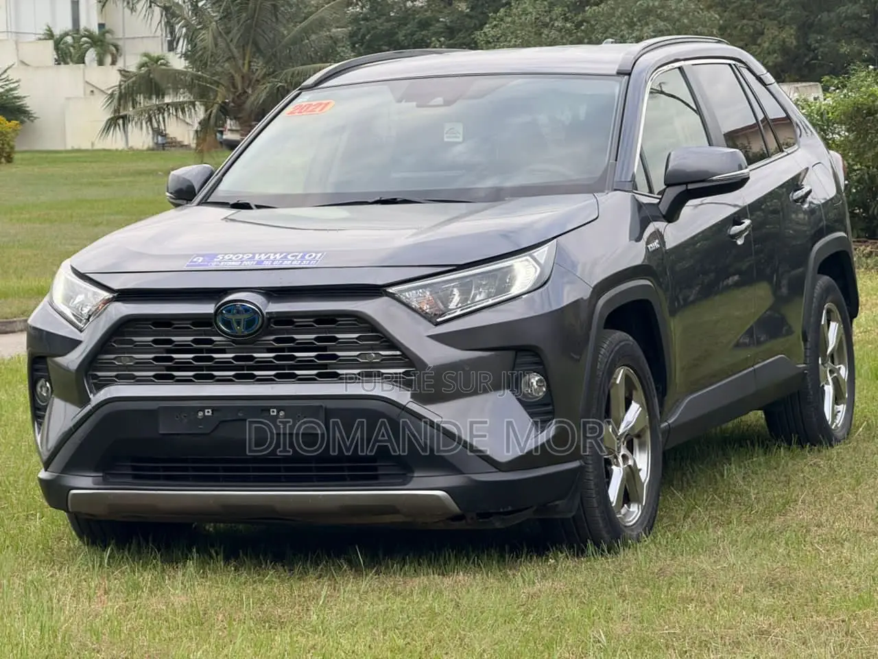 Toyota RAV4 Limited 2021 Bleu