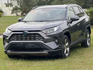 Toyota RAV4 Limited 2021 Bleu