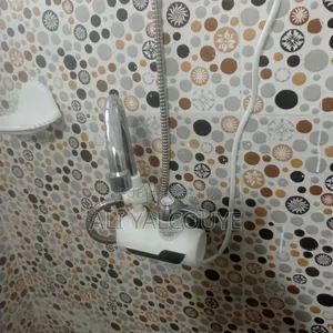 Furnished 1chbre Maison dans Résidence 5 Étoiles, Bouaké à Louer