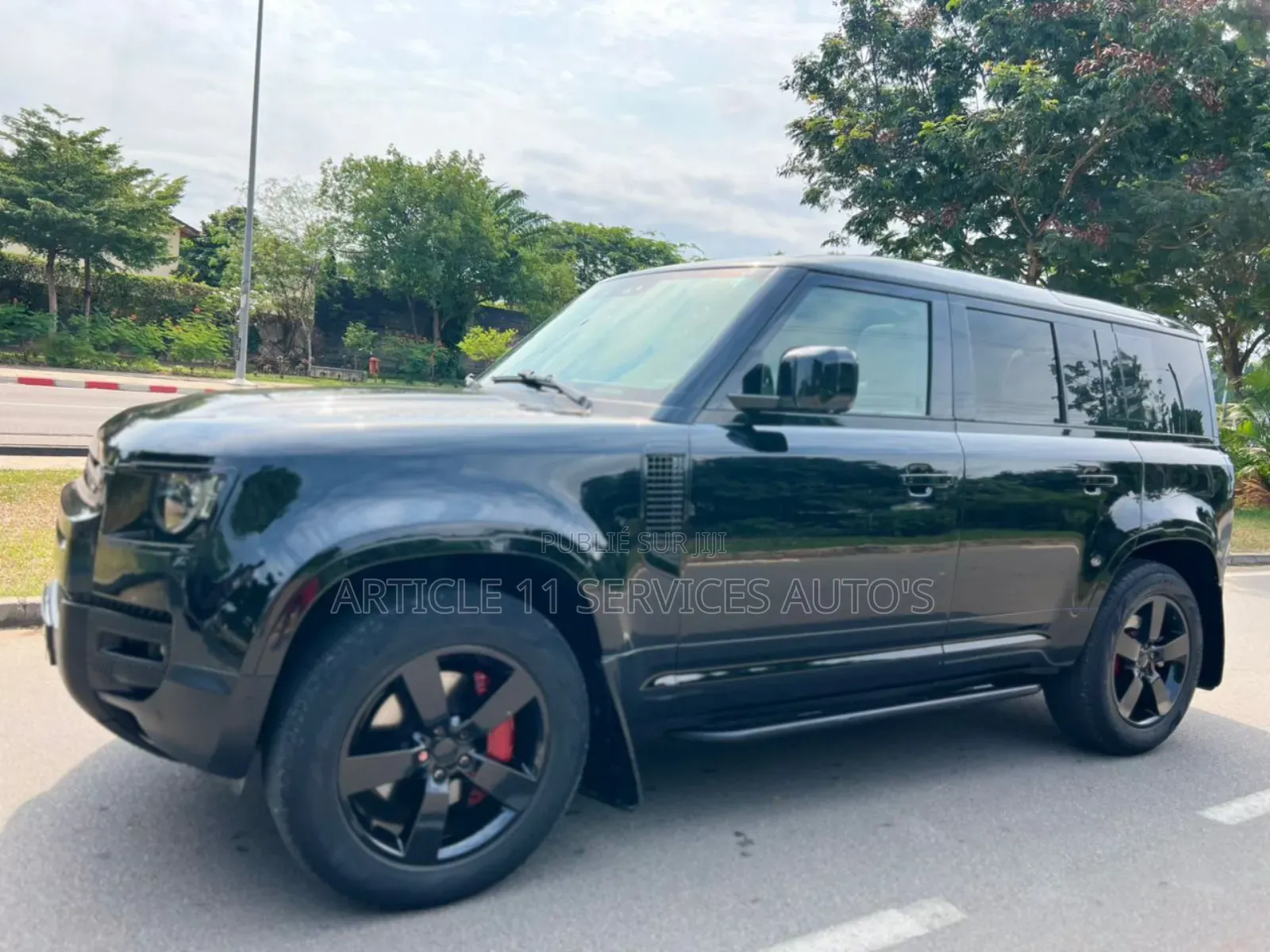 Land Rover Defender First Edition 2021 Noir