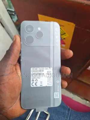 New Tecno Spark 40 128 GB Noir