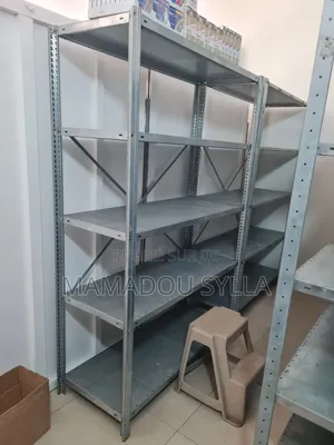 Étagères De Rangement Métallique