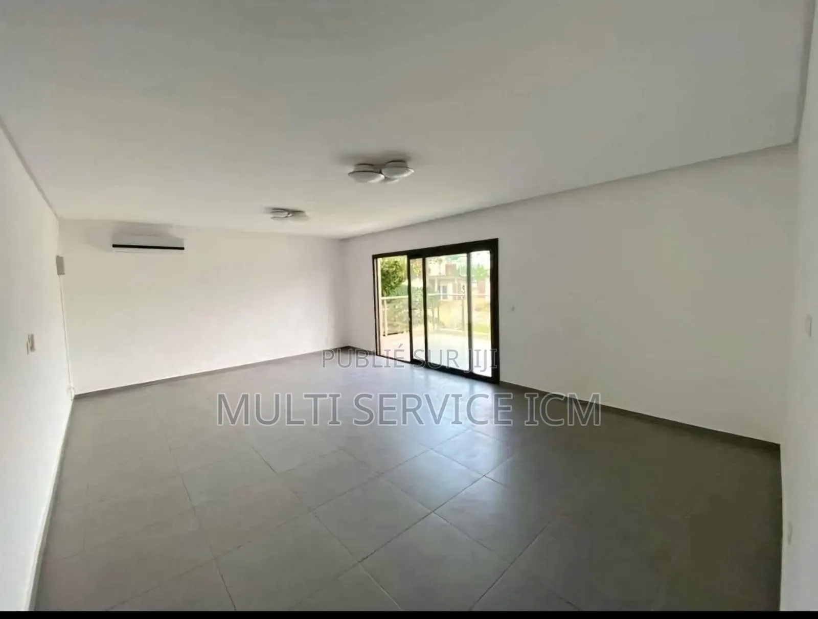 6chbre Duplex dans Ismaël Coulibaly, Cocody à Vendre