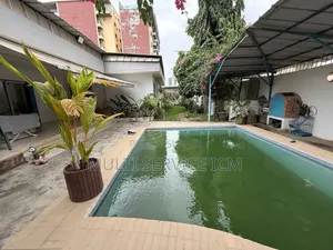 Photo - Vente d'Une Villa Avec Piscine À La Zone 4 Rue Lumière,