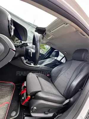 Mercedes-Benz E200 2021 Blanc