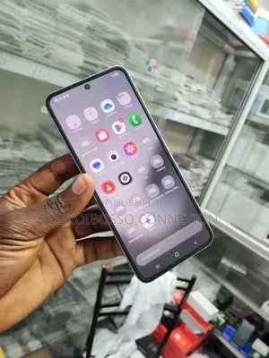 Photo - Samsung Galaxy Z Flip6 256 GB Gris