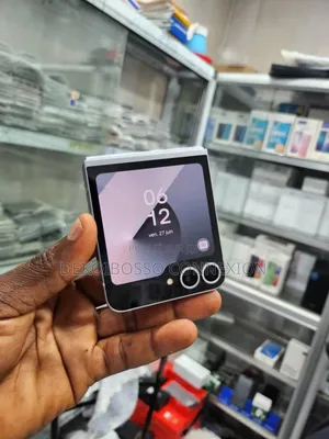 Samsung Galaxy Z Flip6 256 GB Gris