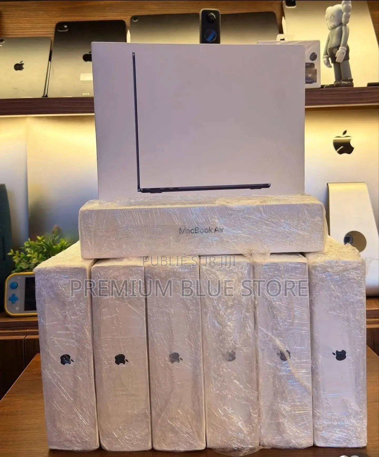 Neuf Apple MacBook Air 2025 M4 13-Inch 16GB Apple M4 SSD 256GB