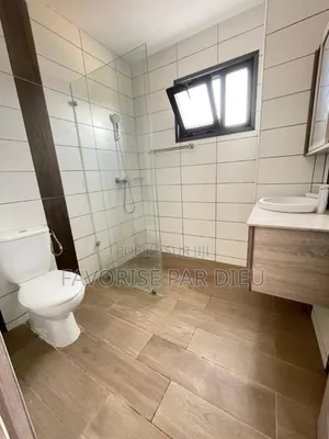 2chbre Appartement dans Cocody à Louer