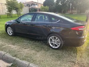 Ford Fusion 2020 Noir