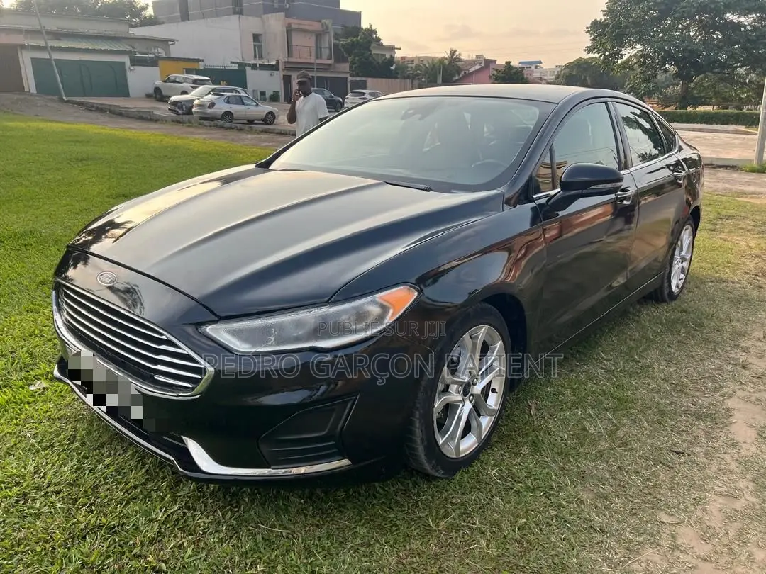 Ford Fusion 2020 Noir
