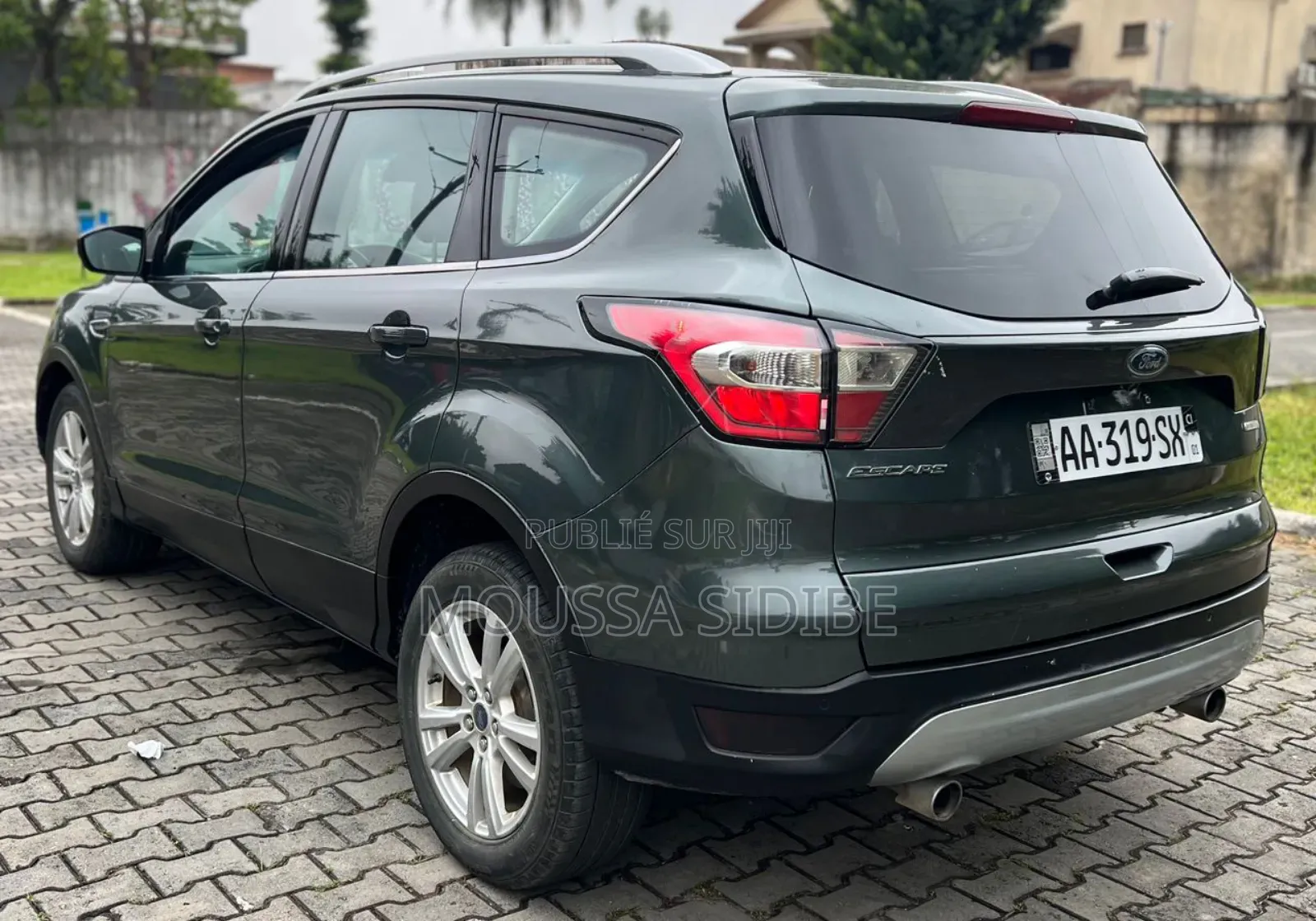 Ford Escape 2018 Gris