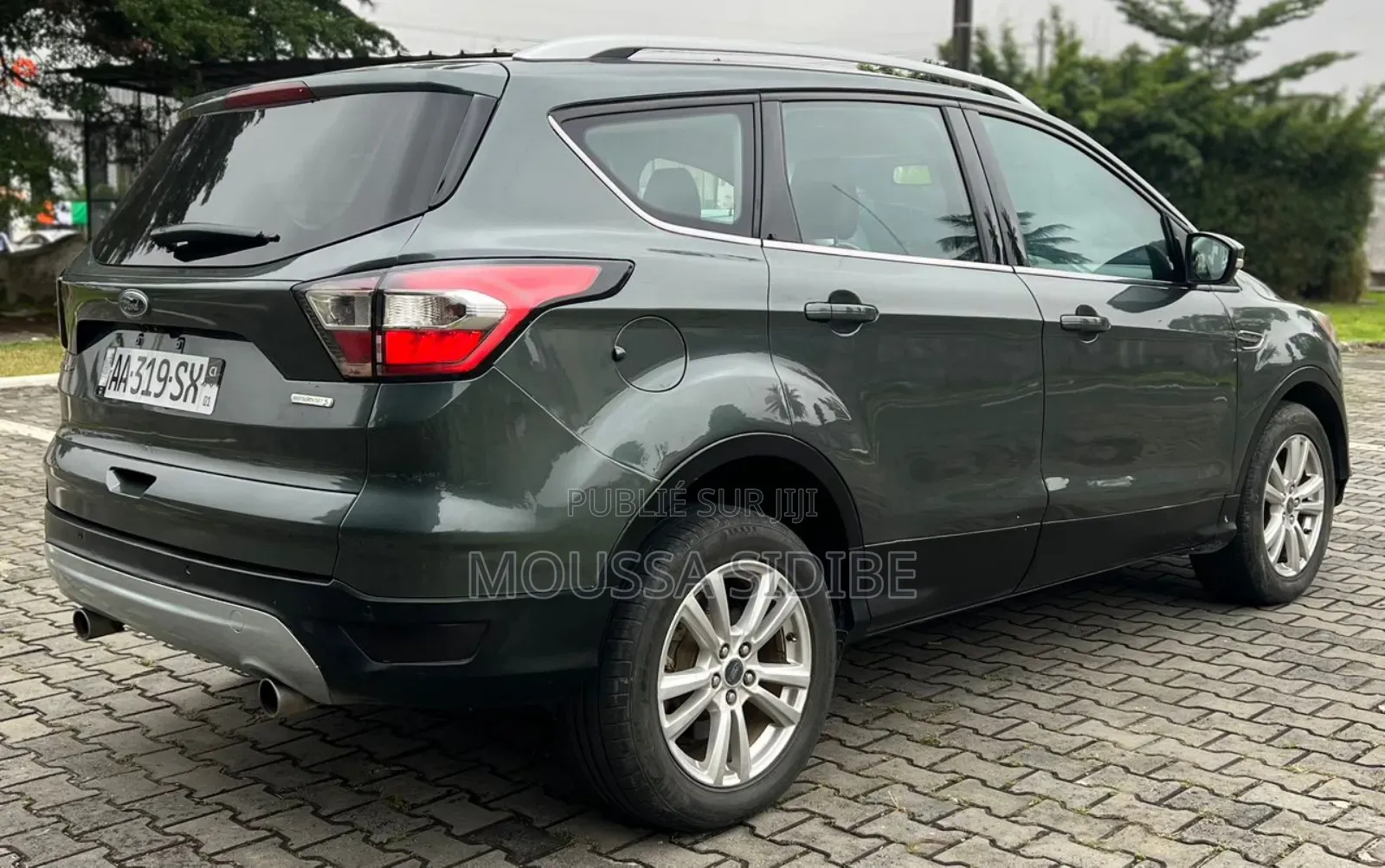 Ford Escape 2018 Gris