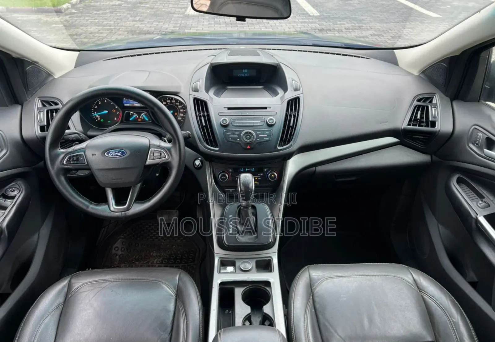 Ford Escape 2018 Gris