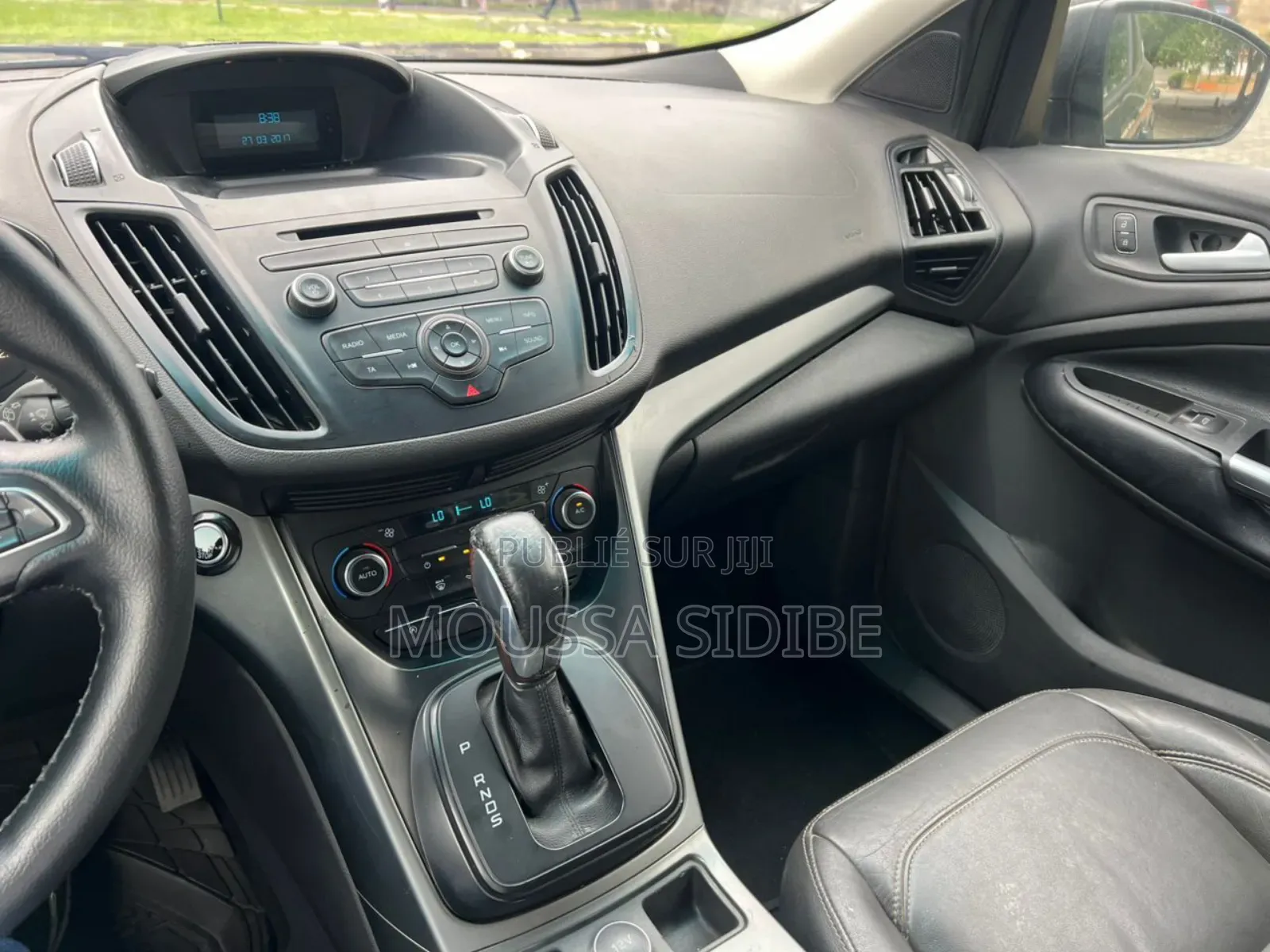 Ford Escape 2018 Gris