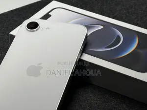 Neuf Apple iPhone 16e 128 GB Noir